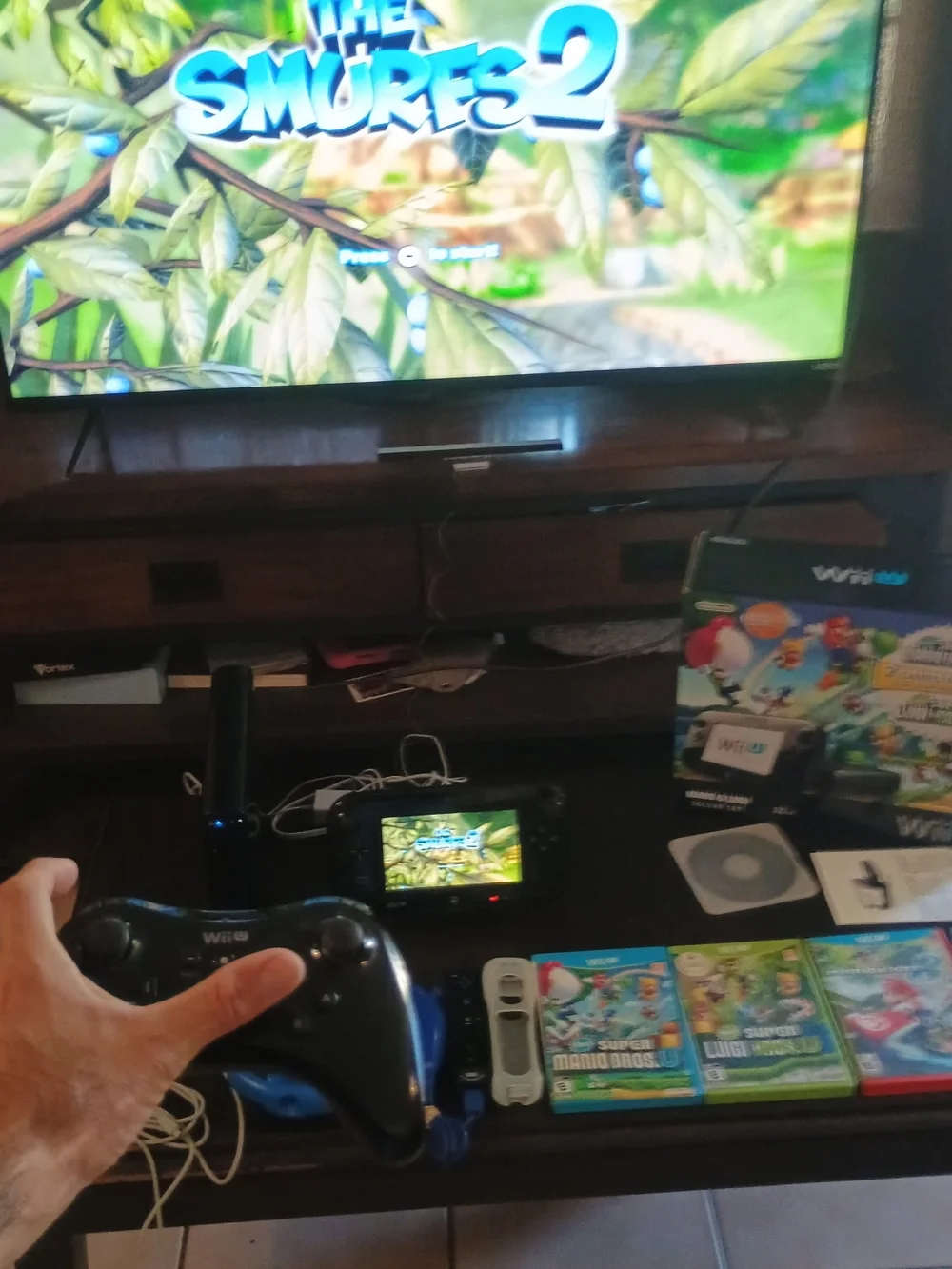 Nintendo Wii U Mario & Luigi Deluxe Set with Blue Accessories